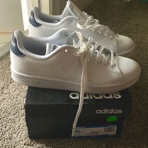 Adidas “Advantage” size 10 tennis shoes(never worn)